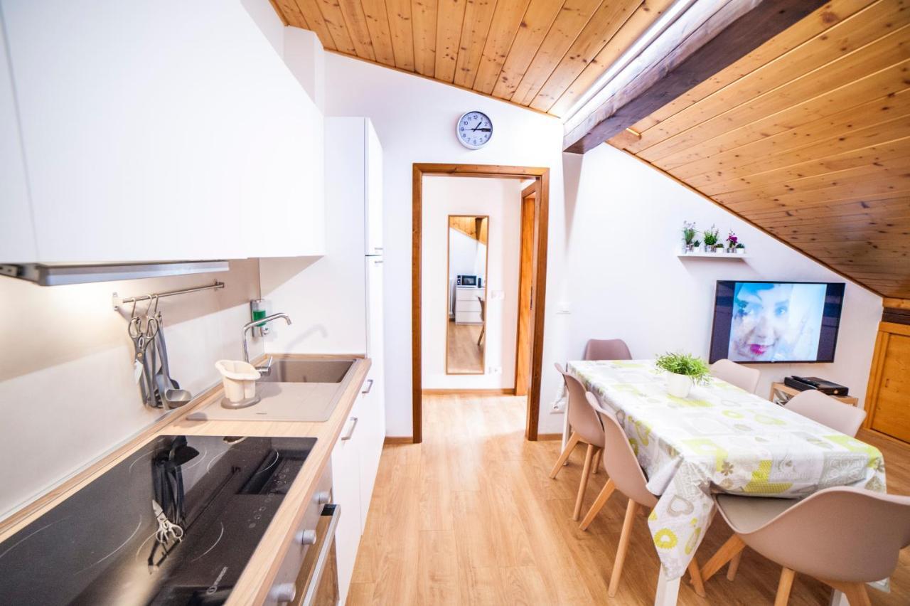 La Mansarda Di Emma Apartamento Pinzolo Exterior foto