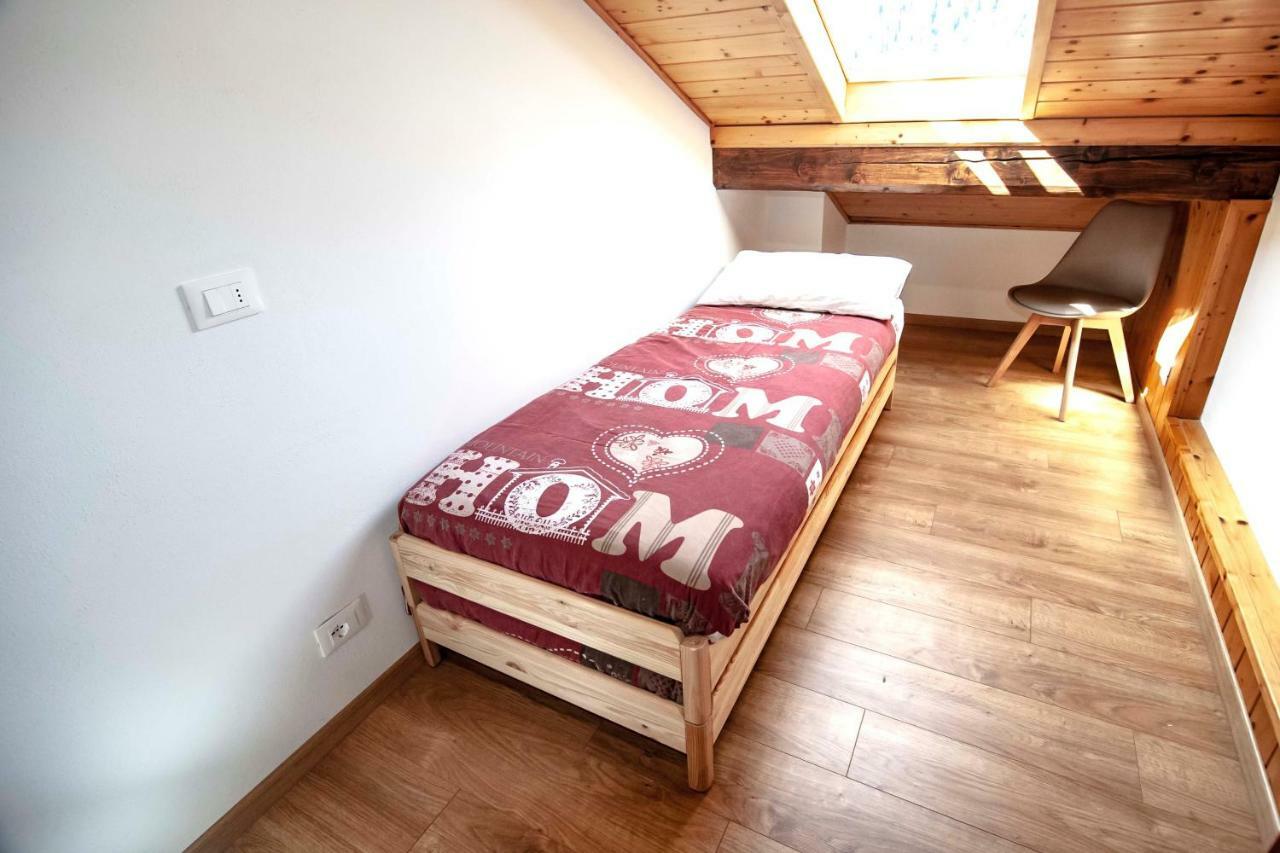 La Mansarda Di Emma Apartamento Pinzolo Exterior foto